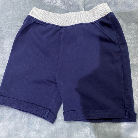 GUESS baby shorts - Picture 2 of 2